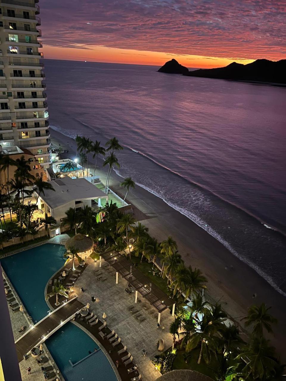 Appartamento Departamento A Pie De Playa En Camino Al Mar Mazatlán Esterno foto